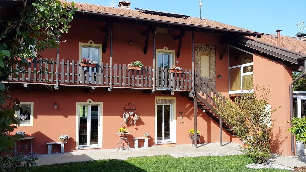 B&B La Cascina Di Monia E Mario Borgo Ticino Kültér fotó